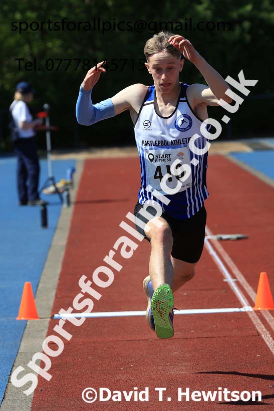 Mens under-17s triple jump, 2025 North Eastern Track and Field Champs., Shildon, County Durham. Photo: David T. Hewitson/Sports for All Pics